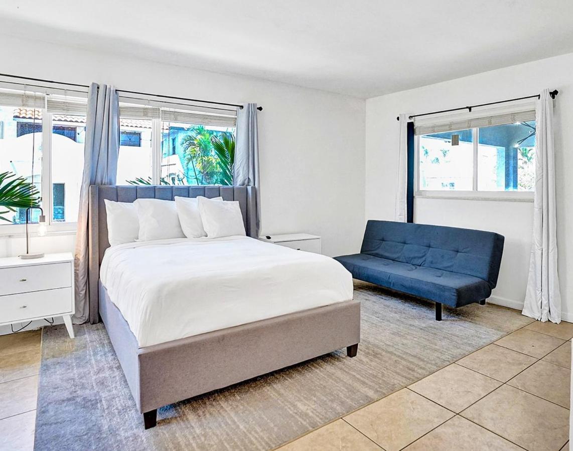 Beachfront Studio Hollywood Boardwalk Parking Apartment ดาเนียบีช ภายนอก รูปภาพ